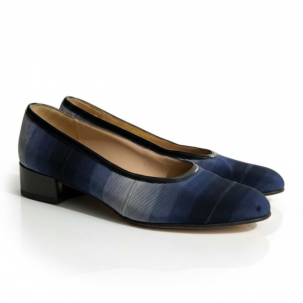 Salvatore Ferragamo Navy Ribbed Pumps Low Block Heel Made in Italy Size 6